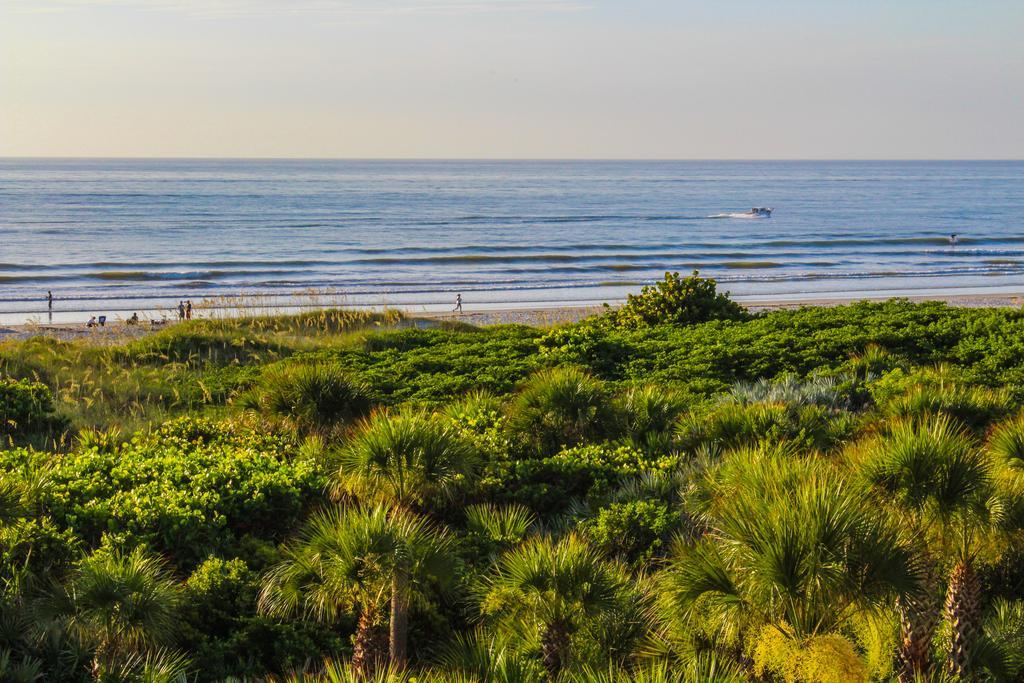 The Resort On Cocoa Beach Exterior photo