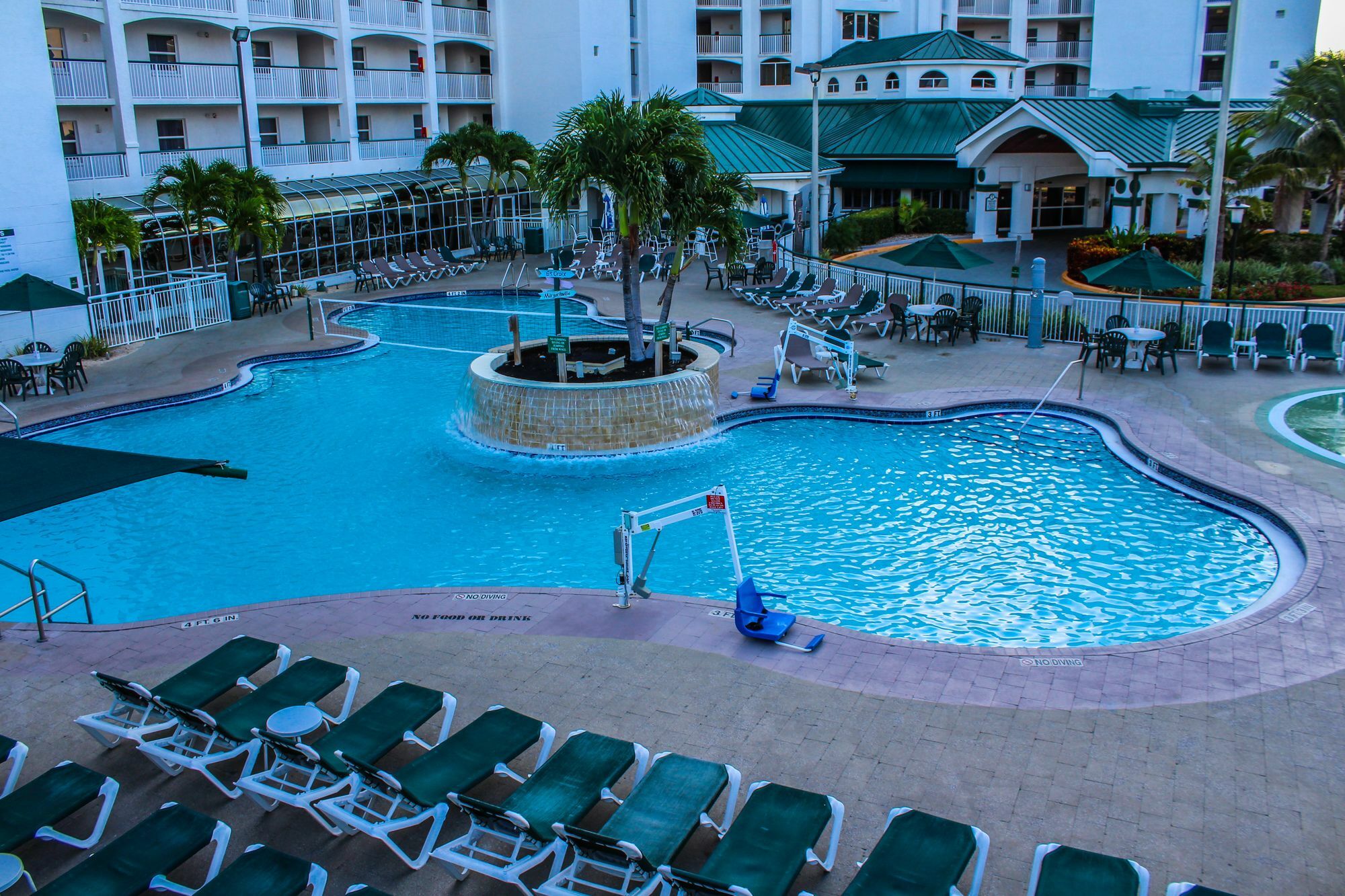 The Resort On Cocoa Beach Exterior photo
